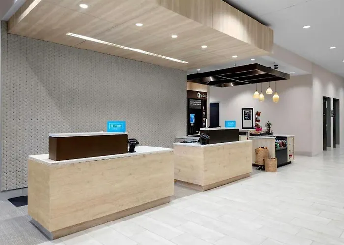 Hilton Garden Downtown Hotel 3*