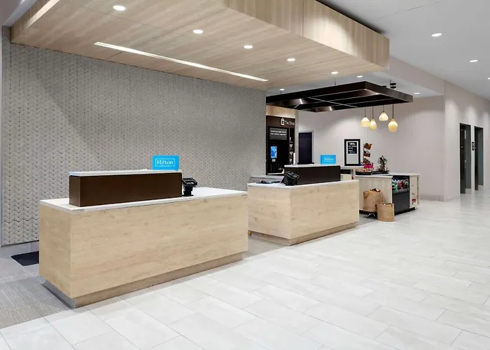 Hotel Hilton Garden Downtown 3*