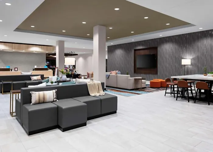 Hilton Garden Downtown Hotel 3*