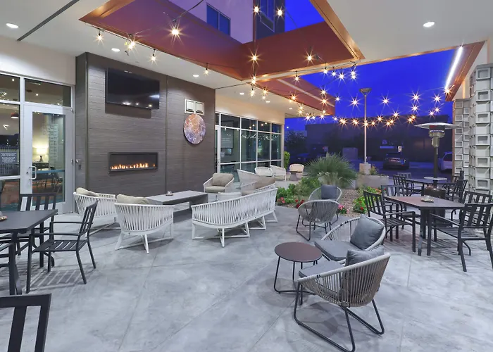 Hilton Garden Downtown 3*