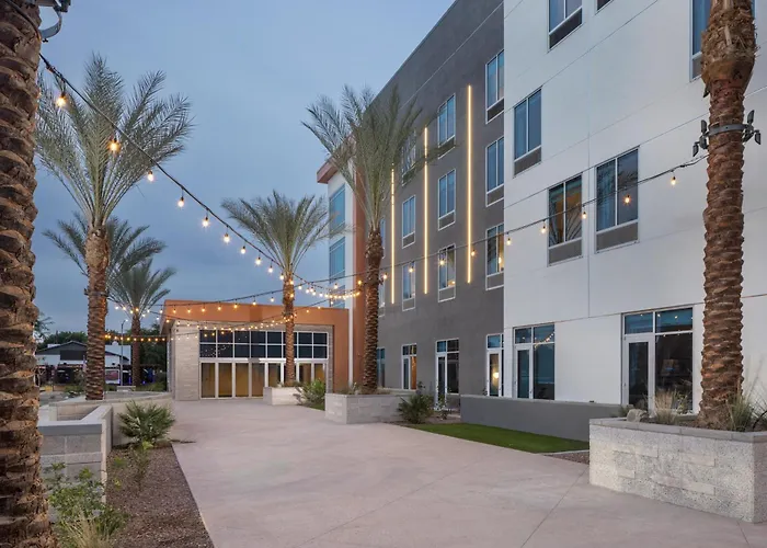 Hilton Garden Downtown Hotel
